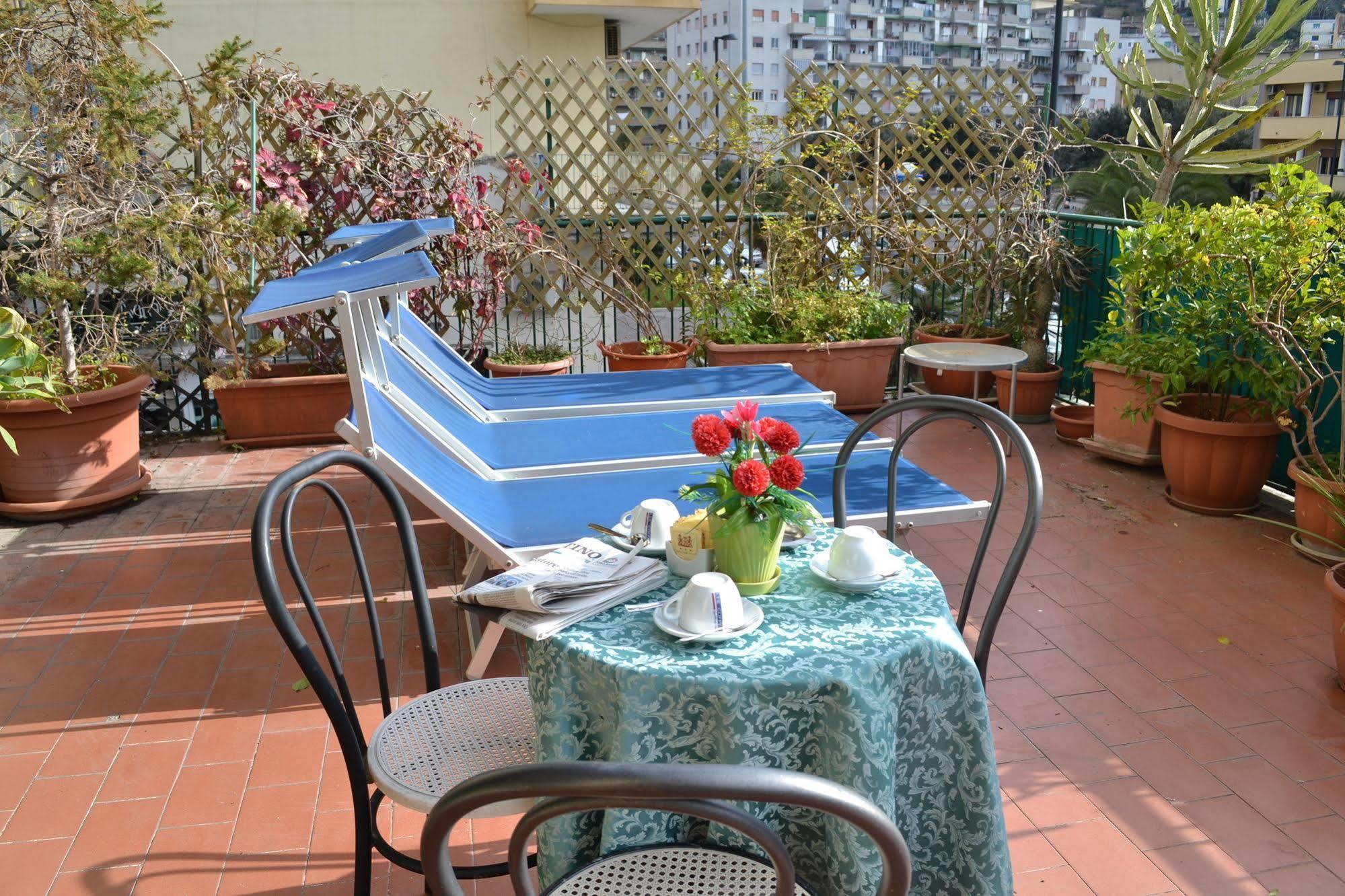 Cesare Augusto 3* Napoli
